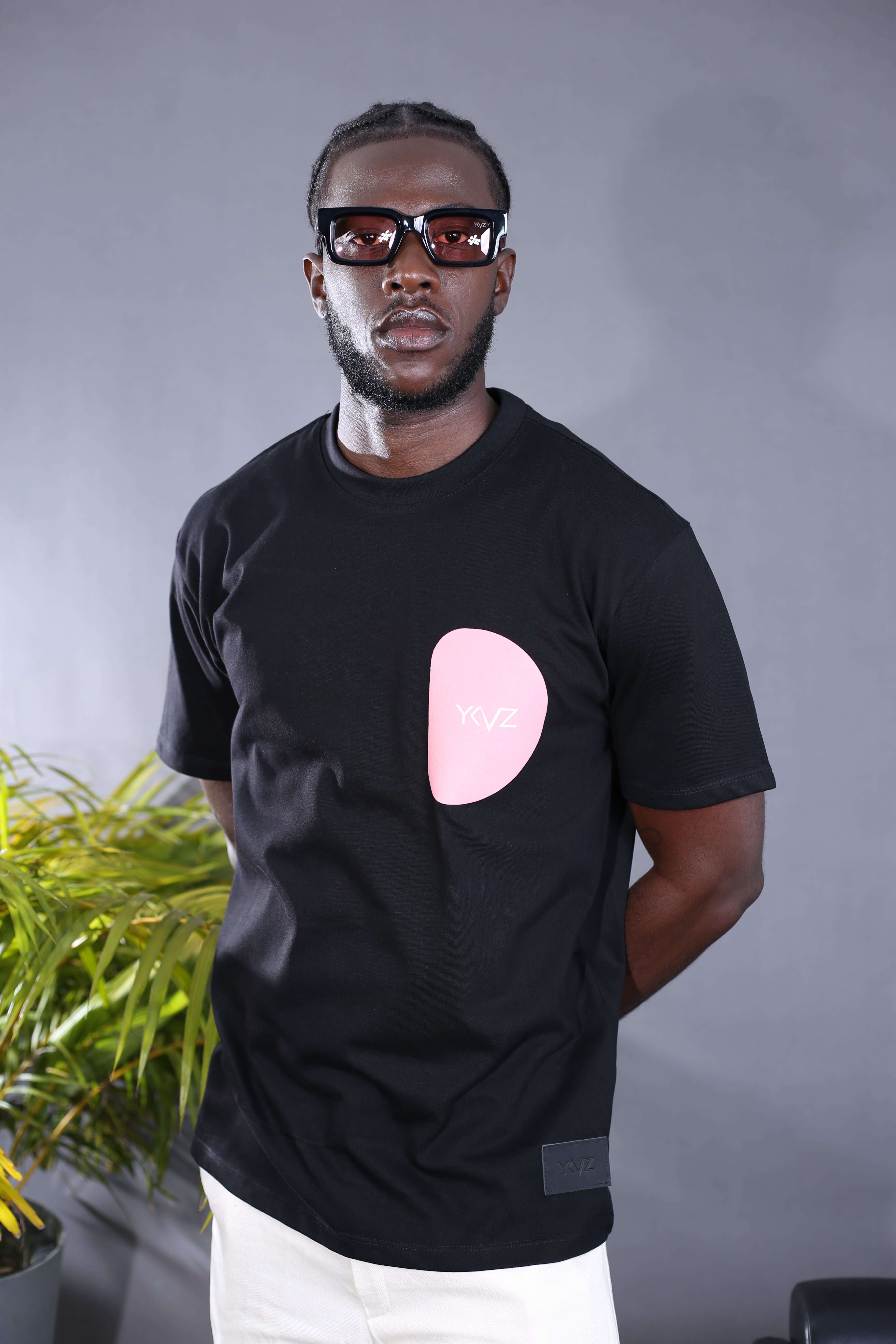 T-shirt Africanus In Aeternum Noir par YKVZ