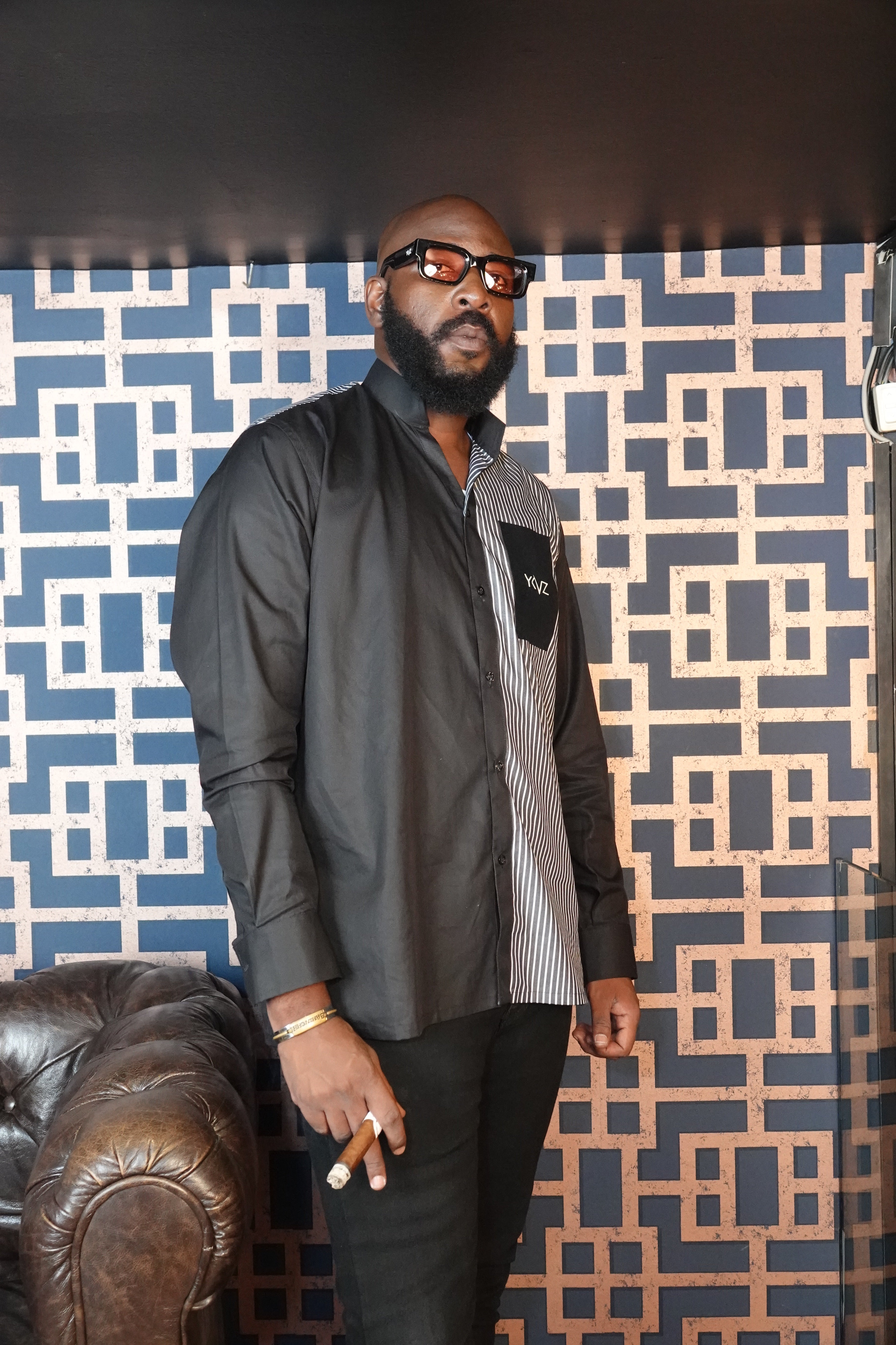 Chemise OSLO III – Bicolore Noire & Rayures Blanc/Noire | Signature Classique Noire