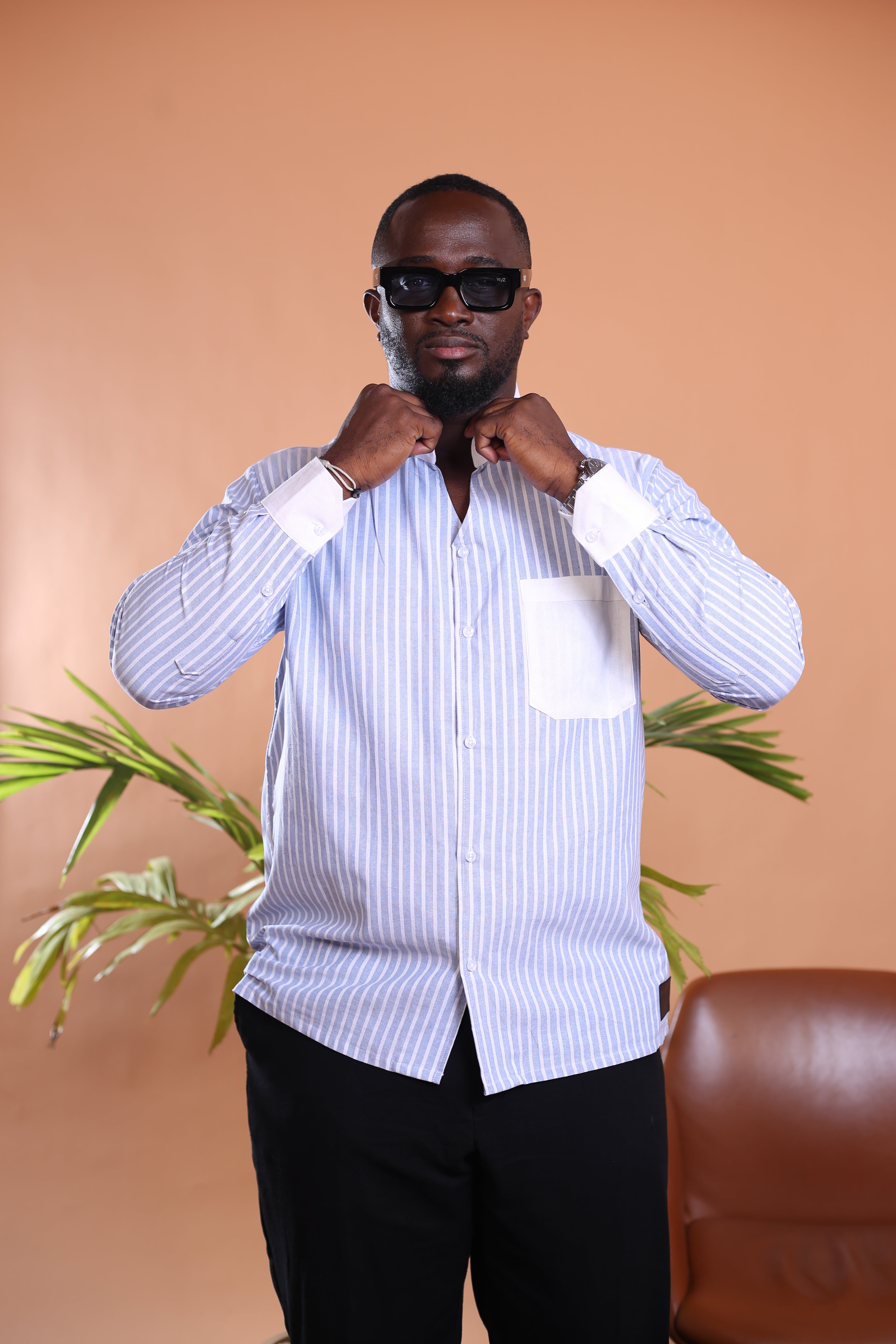 Chemise Kintu - Lin rayée bleu/blanc avec poche blanche