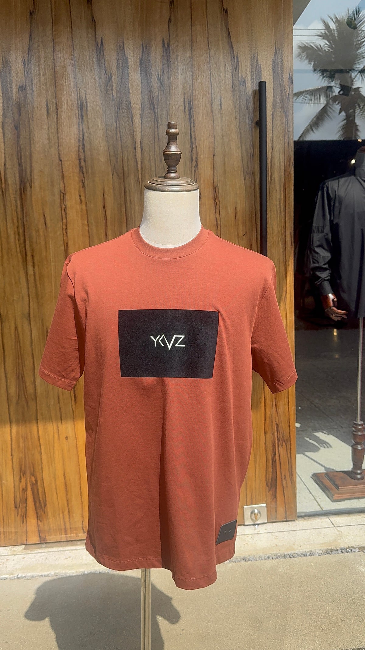 T-shirt _Marron| Signature YKVZ Noir