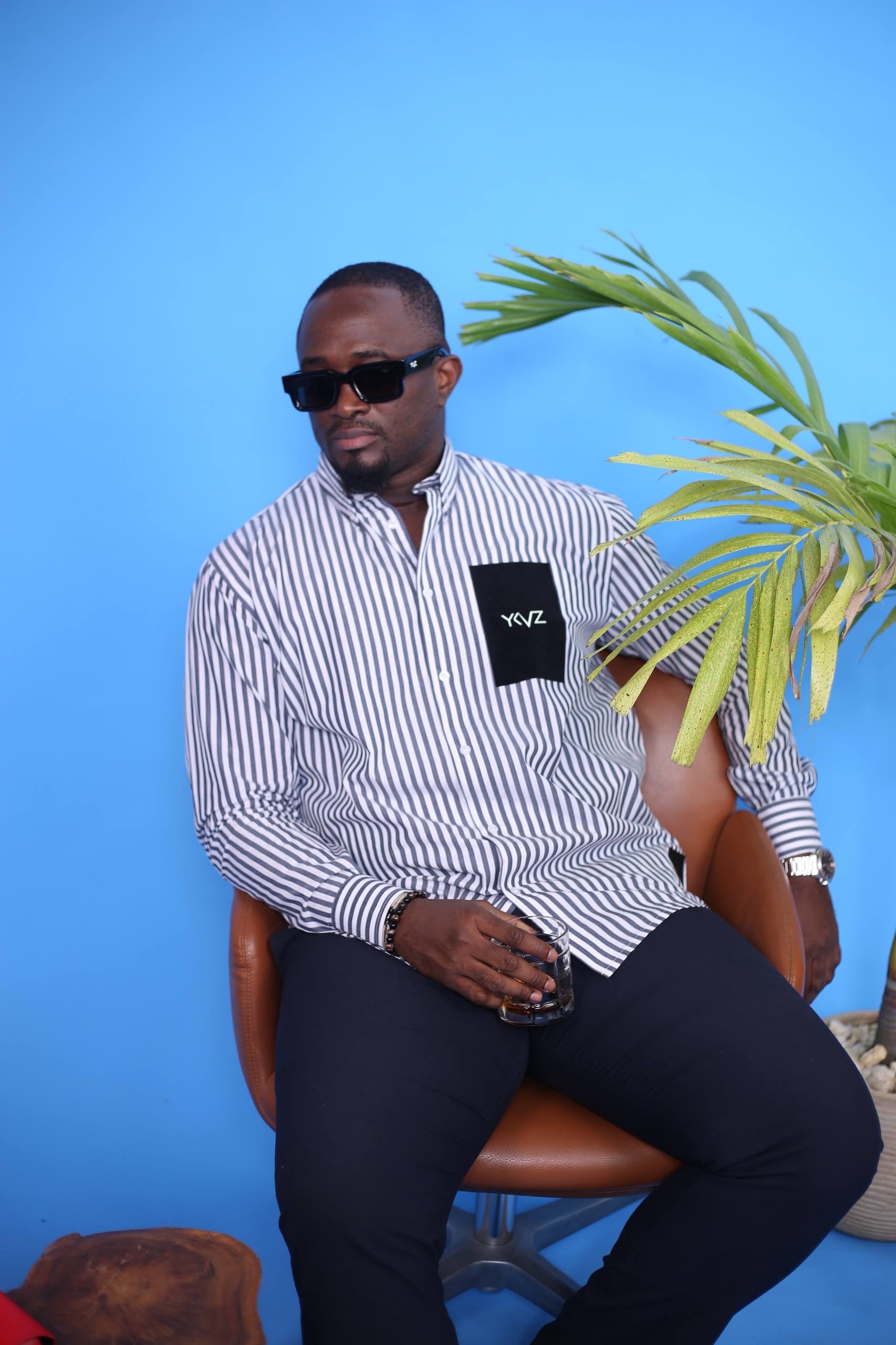 Chemise Lexington – Rayures Bleu foncé & Blanches | Signature Classique Noir