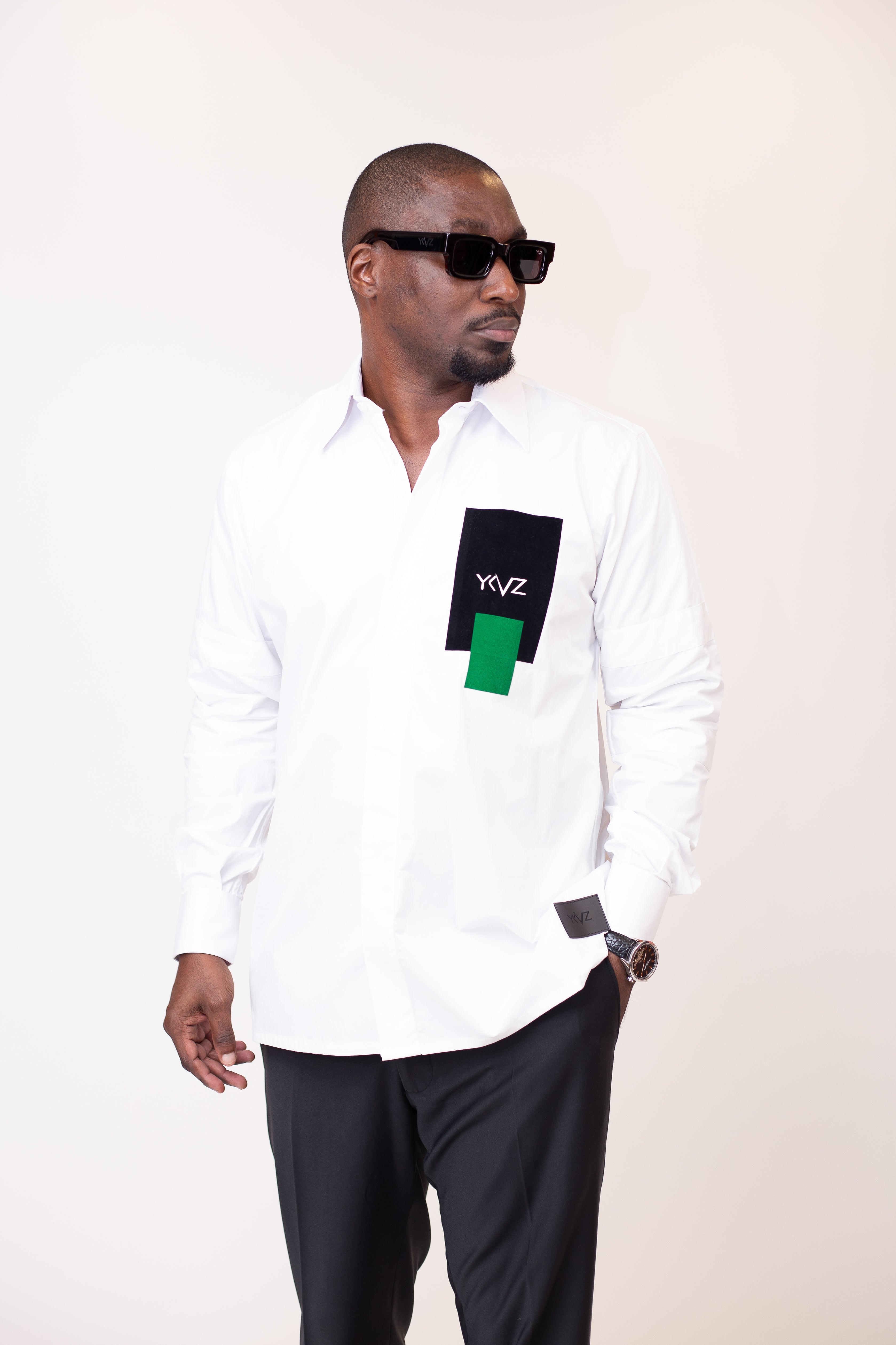 Chemise Sport ARMLET – Édition Blanche Noir & Vert